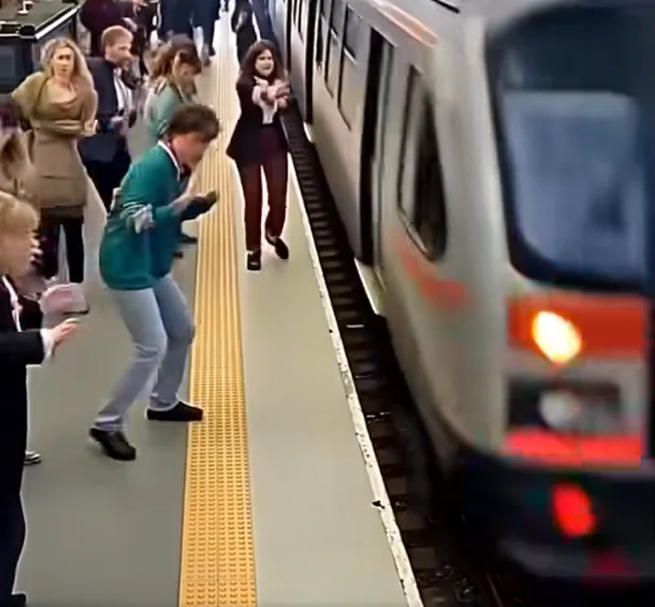 When Crisis Strikes: A Heroic Rescue and a Powerful Reminder of Human Resilience